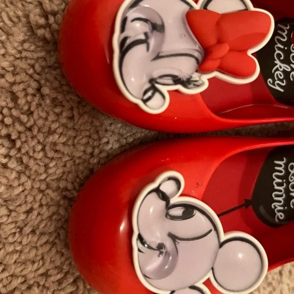 NEW Mickey and Minnie Mini Melissa shoes - Picture 2 of 10